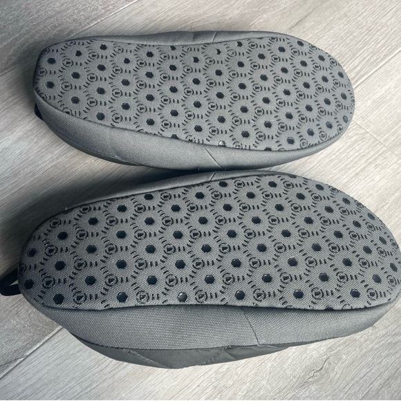 The North Face thermoball slippers - Picture 2 of 3